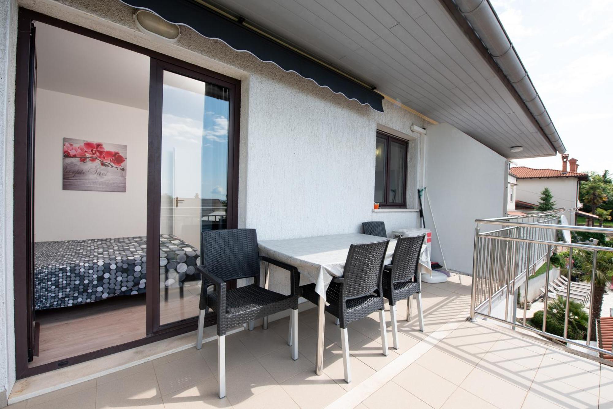 Apartments Dorijan With Pool Matulji Exterior photo